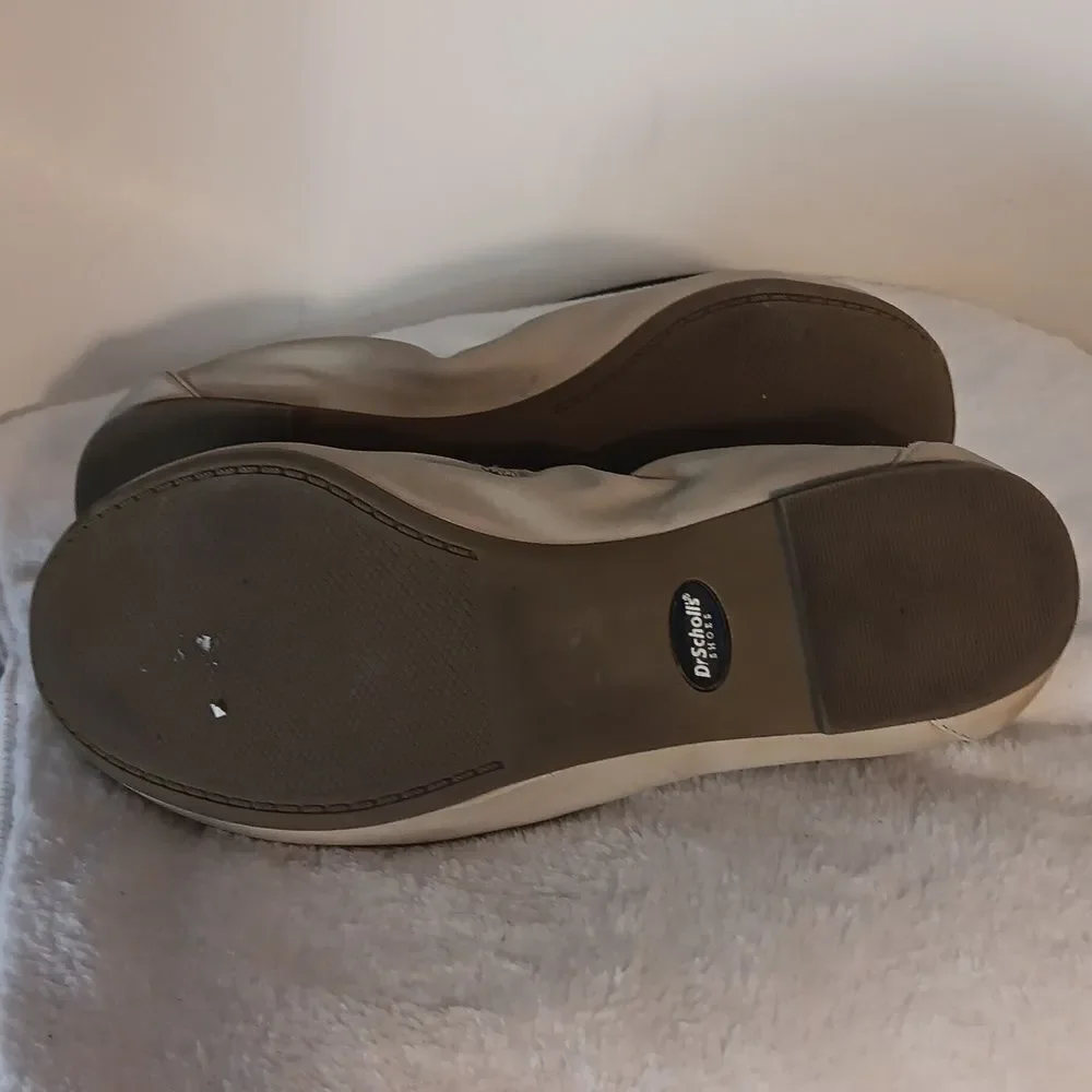 Dr Scholls Elegant Tan Ballet Flats